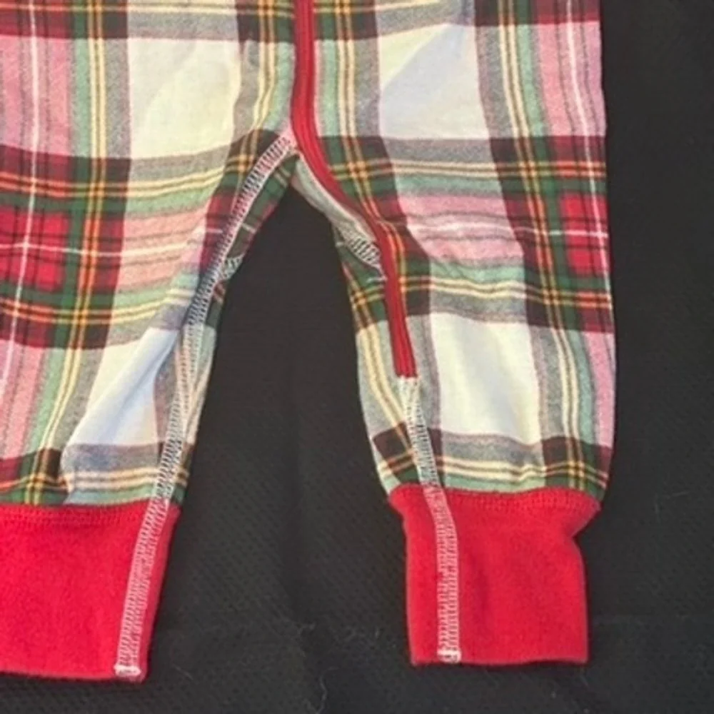 Hanna Andersson Holiday Plaid Full Zip One Piece Christmas Pajamas 70 6-12 month
